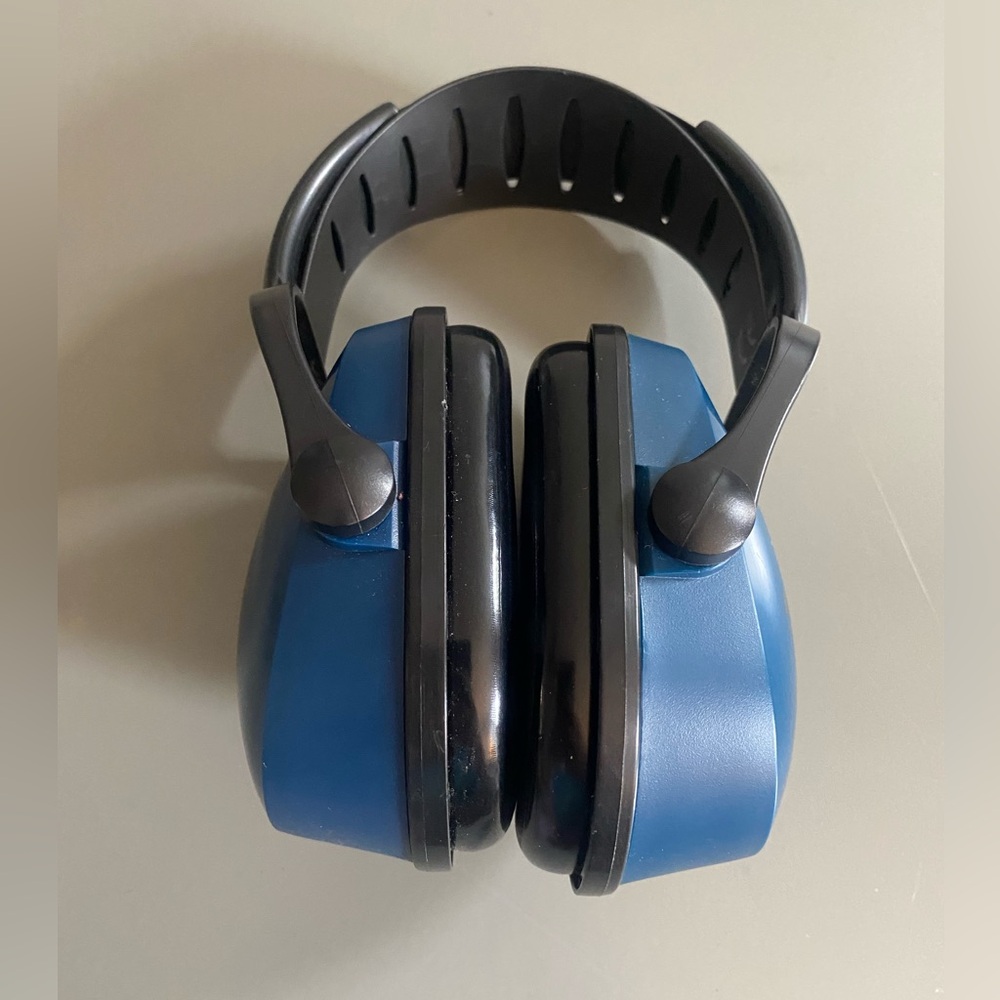 💙 Blue Noise-Cancelling Youth Headphones 💙